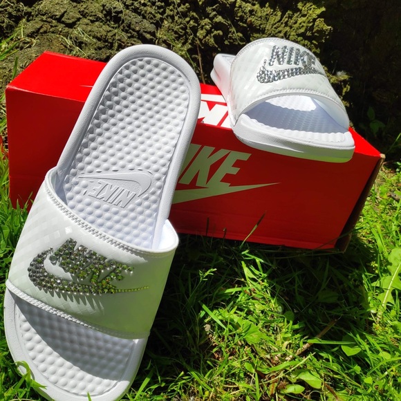 Bling Nike slides - Picture 2 of 3